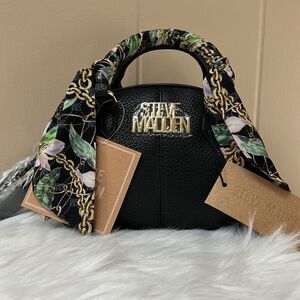 NWT Steve Madden (Benza) Crossbody - Black